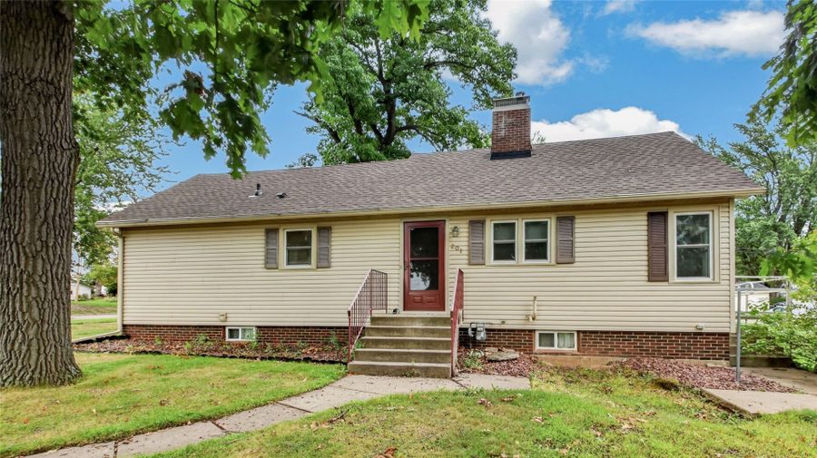 201 S 2nd Street