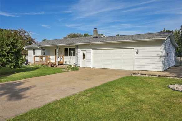 3025 Glenhaven Place, Eau Claire WI 54703 - Residential house for sale - MLS #1604593 - image1
