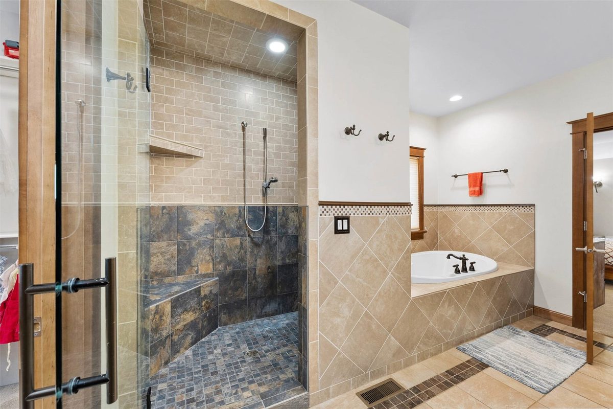 3130 Anric Drive, Eau Claire WI 54701 - Residential house for sale - MLS #1605070 - image27