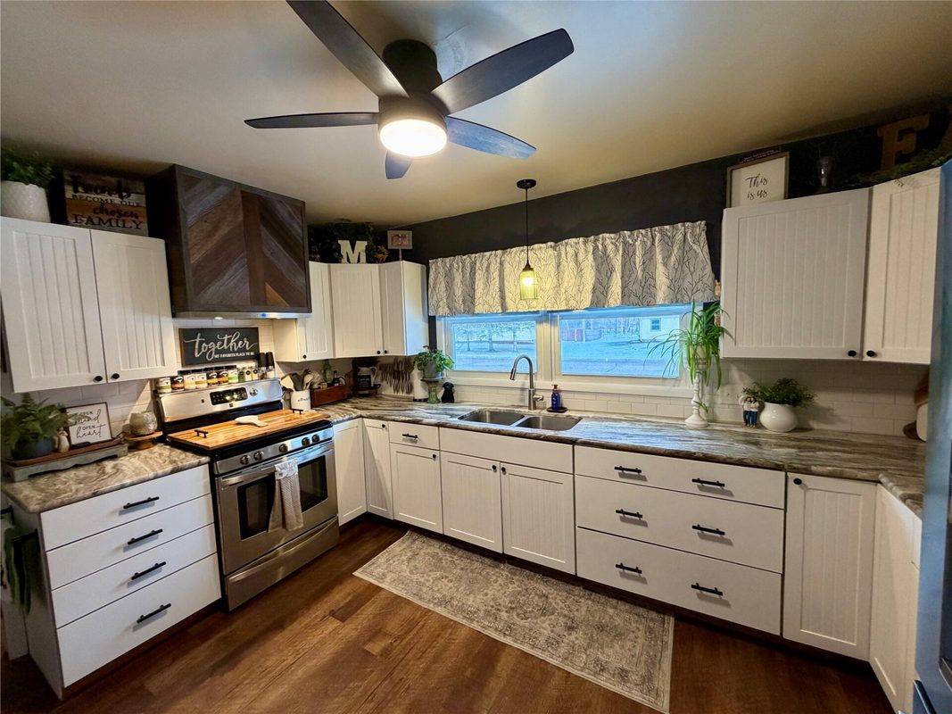 Residential at 501 Yellow Street, Cadott, WI 54727 — photo 10
