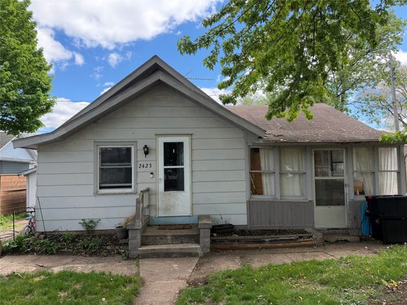 2423 6th Street, Eau Claire WI 54703 - Residential house for sale - MLS #1601391 - image1