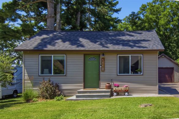 1110 Andover Avenue, Eau Claire WI 54703 - Residential house for sale - MLS #1603038 - image1