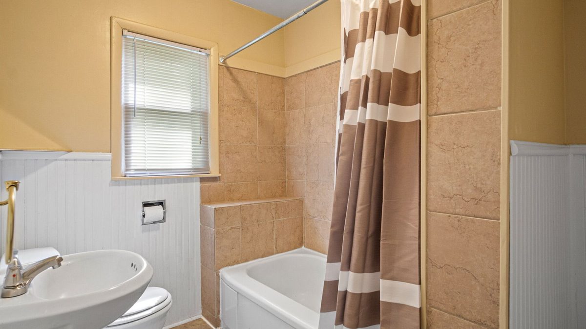2627 7th Street, Eau Claire WI 54703 - Residential house for sale - MLS #1604583 - image23