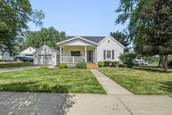 329 4th Avenue, Stanley WI 54768 - Residential house for sale - MLS #1604370 - image1