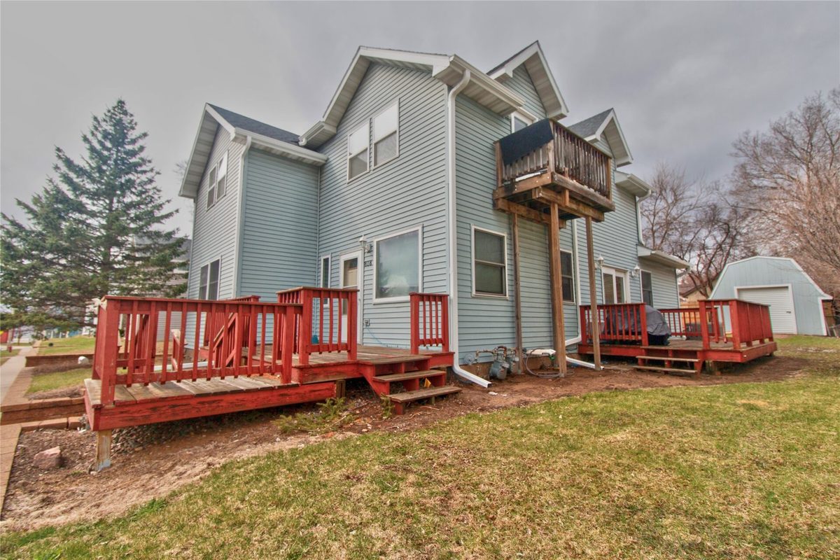 818 Main Street 1 & 2, Eau Claire, WI — photo 2