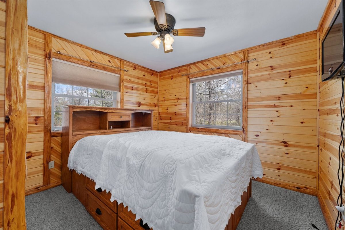 19498 E County Road Gg, Augusta, WI