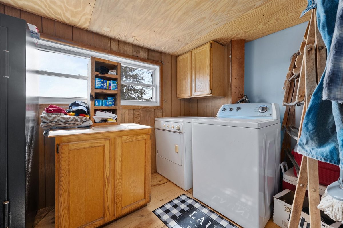 Residential at 12095 County Highway Ee, Cadott, WI 54727 — photo 8