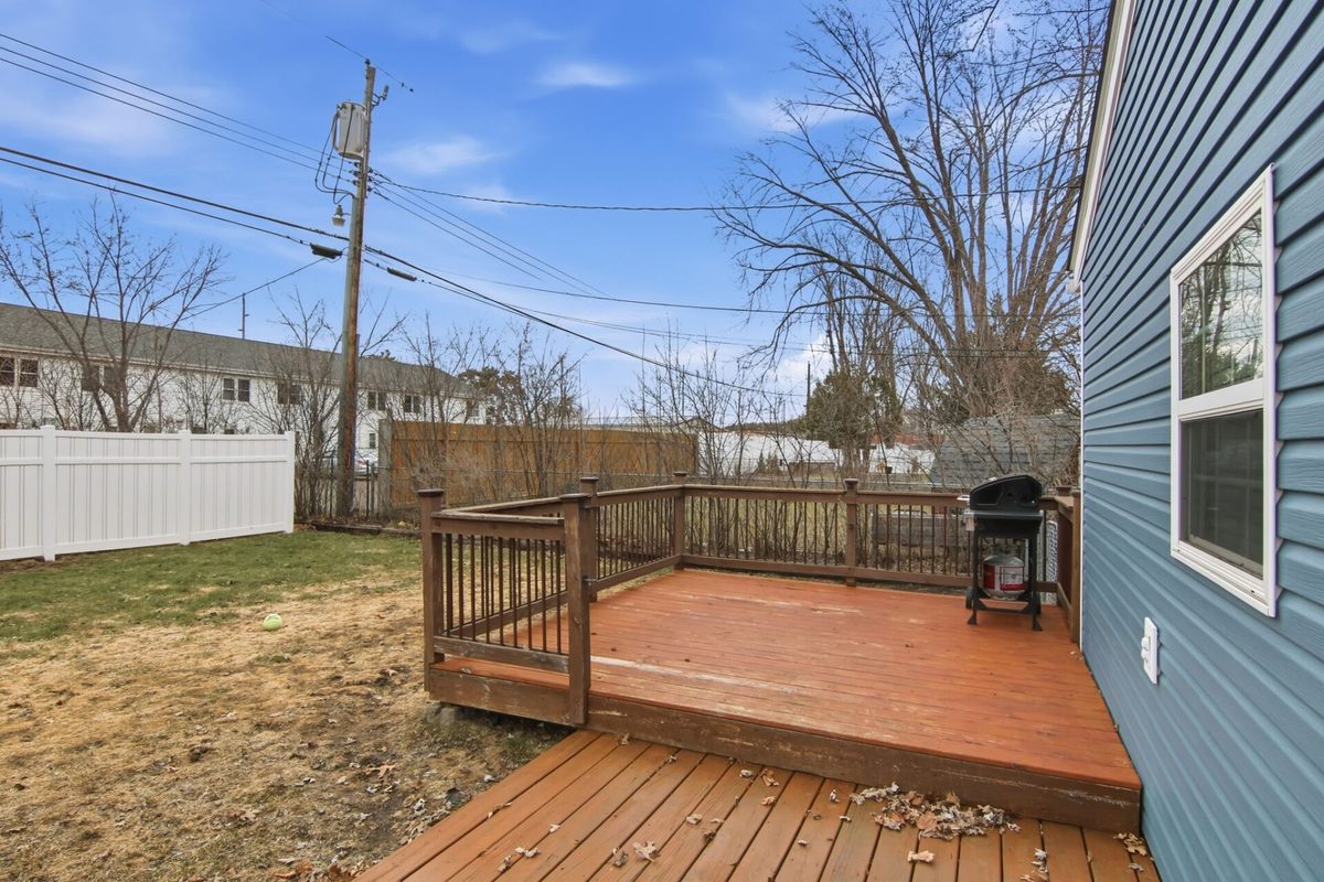 Residential at 211 11th Street, Altoona, WI 54720 — photo 8