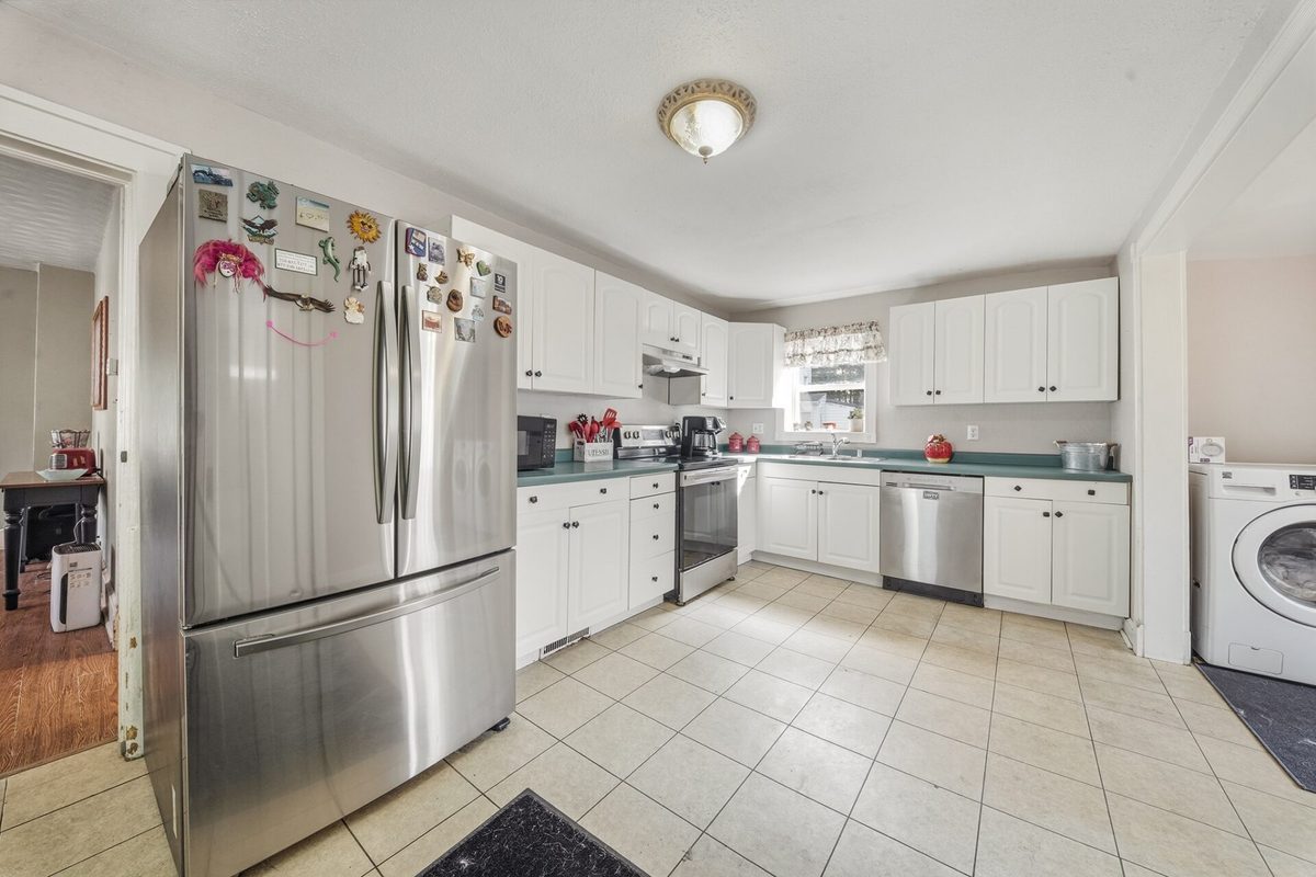 1551 Madison Street, Eau Claire WI 54703 - Residential house for sale - MLS #1604339 - image11