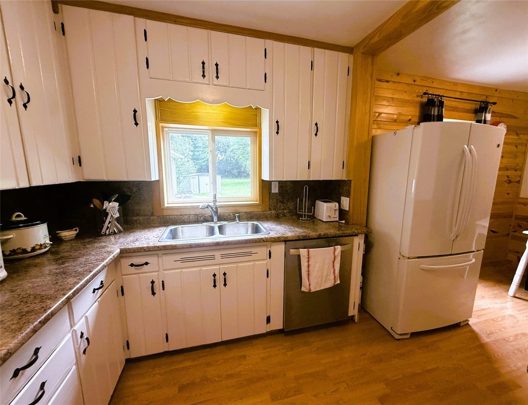 618 Park Avenue, Ladysmith WI 54848 - Residential house for sale - MLS #1603075 - image2