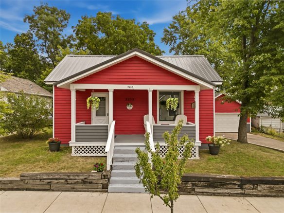 2015 4th Street, Eau Claire WI 54703 - Residential house for sale - MLS #1604335 - image1