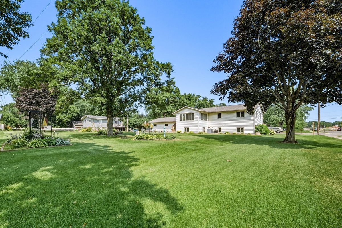 1401 Dover Street, Chippewa Falls WI 54729 - Residential house for sale - MLS #1604538 - image44