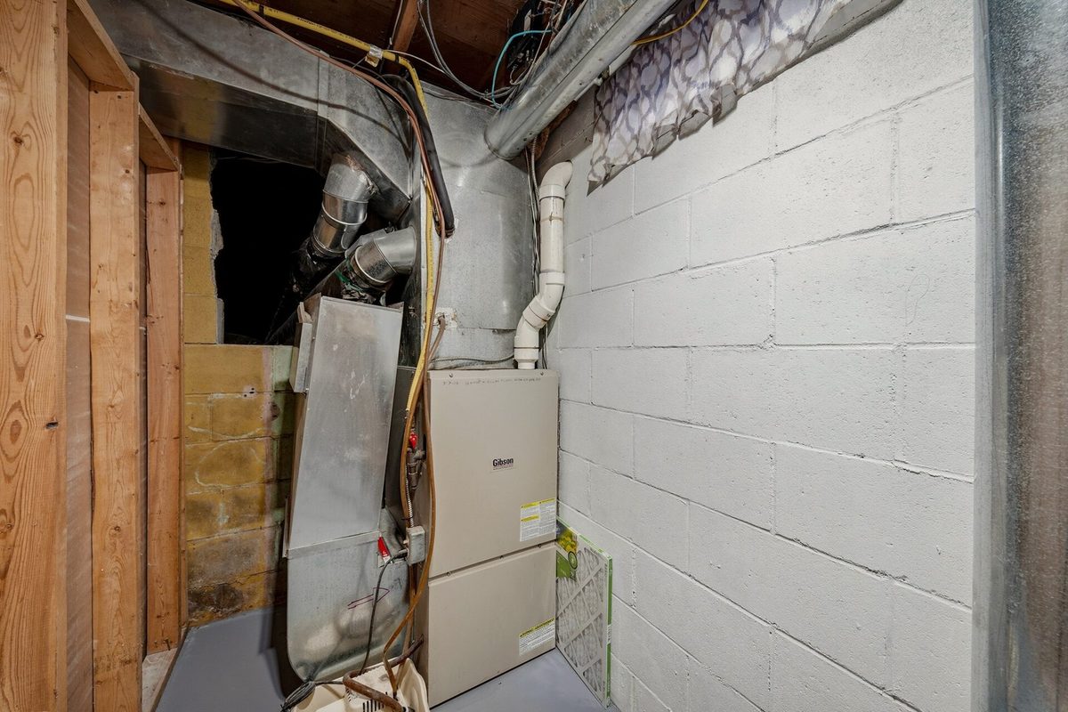 1213 Ervin Road, Eau Claire, WI — photo 35
