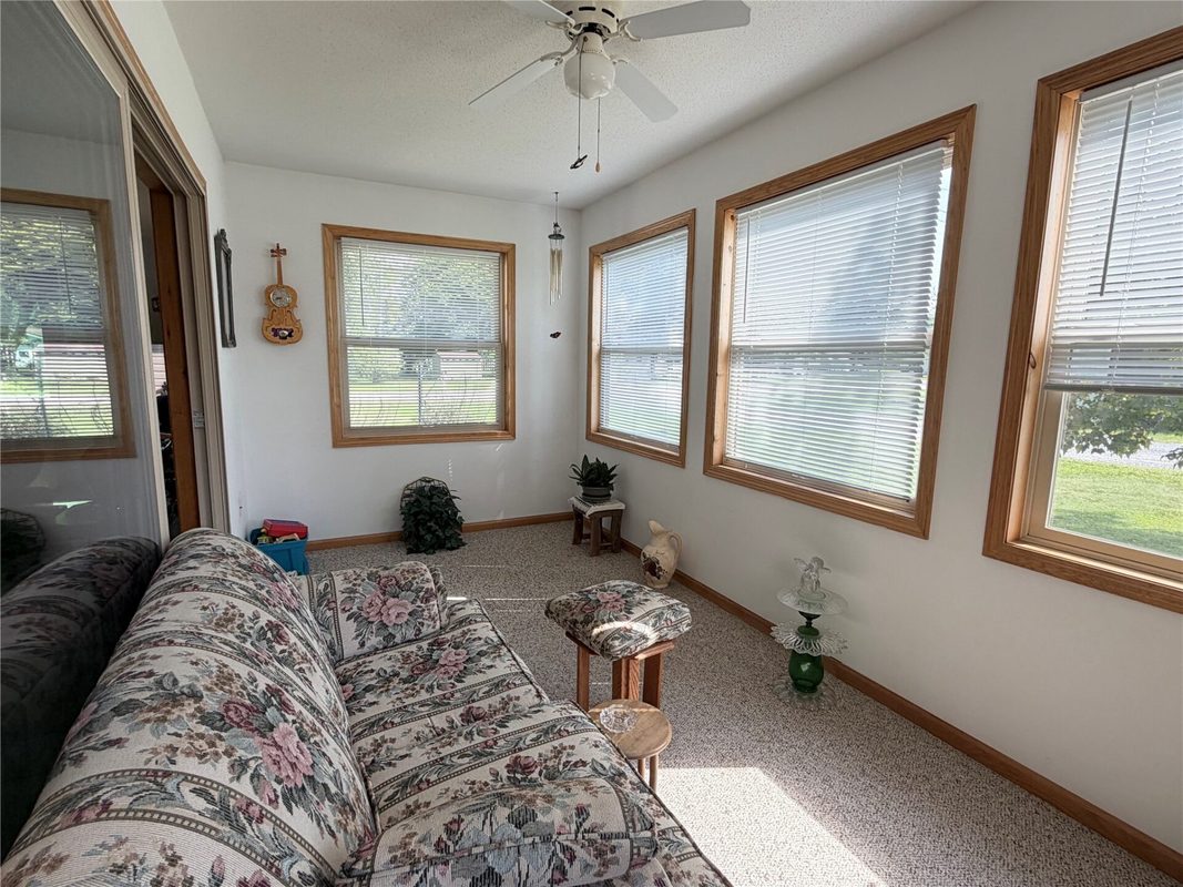 517 3rd St, Withee WI 54498 - ResidentialIncome house for sale - MLS #1604343 - image11