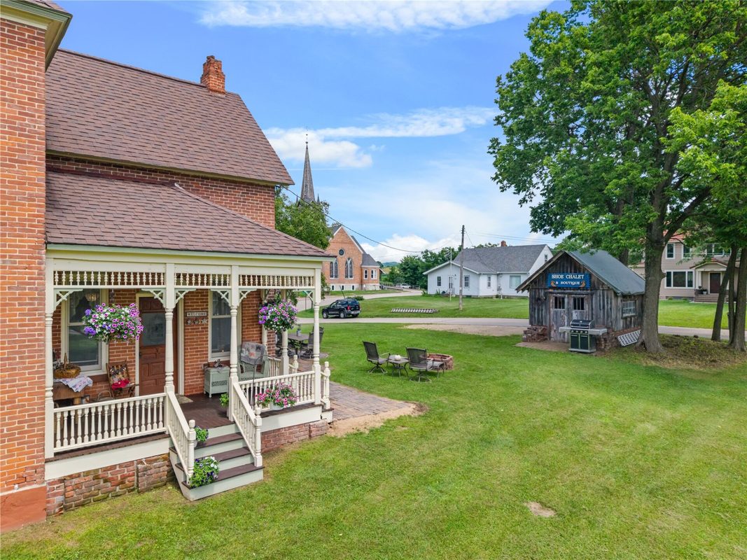 22961 Church Street, Ettrick, WI