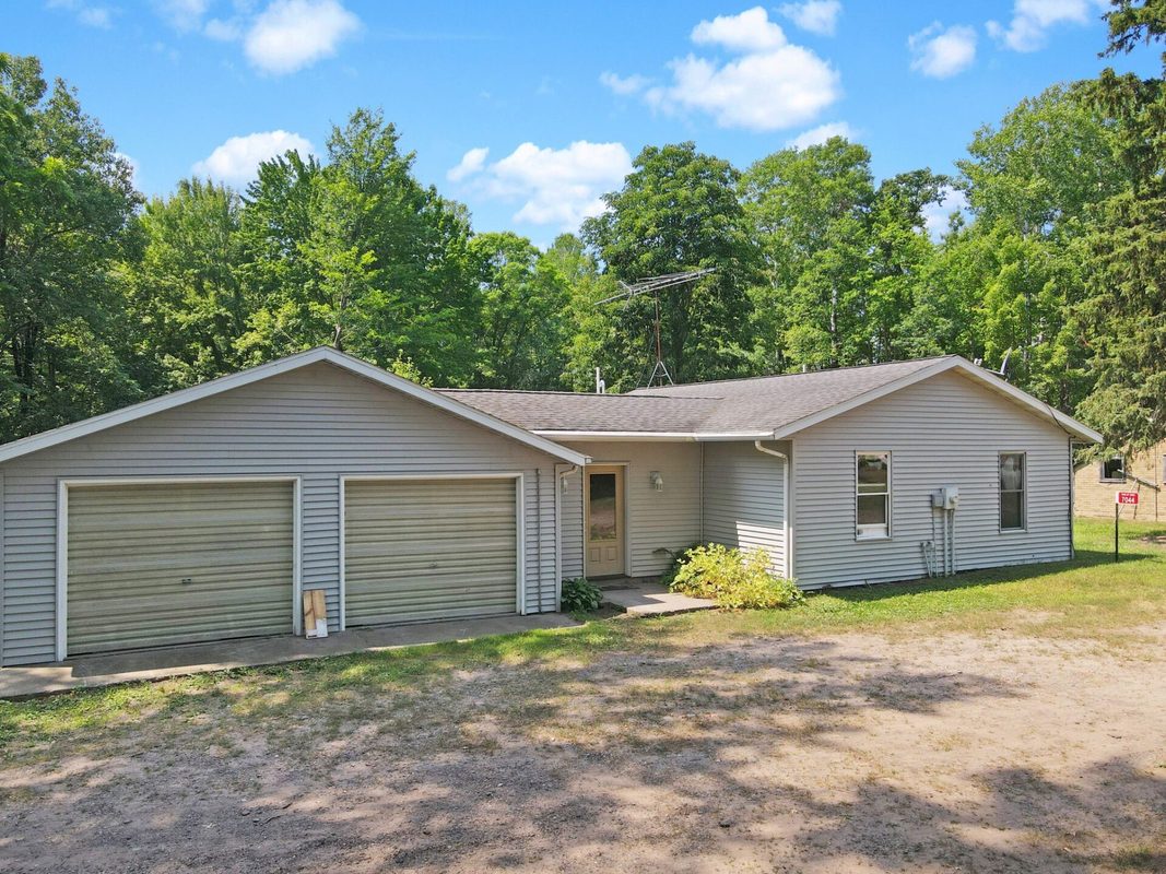 7044 Godfrey Lake Road, Siren, WI