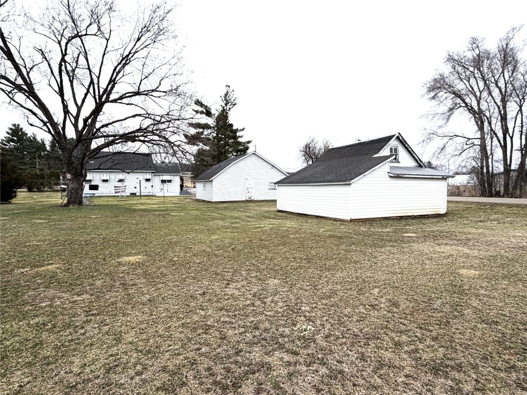 W17687 Fairview Rd.  Whitehall WI 54773 — photo 28