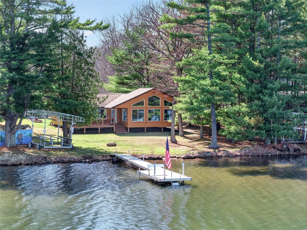 7902N Stone Bay Lane, Hayward, WI — photo 5