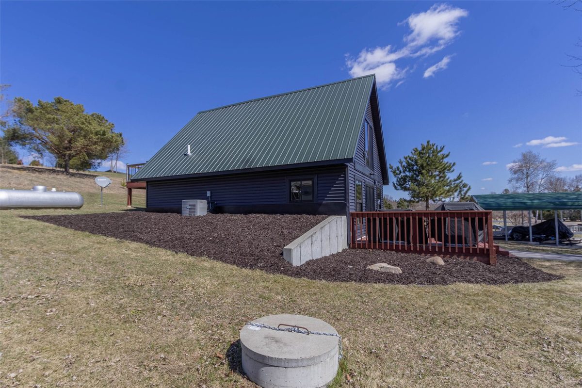 W9490 County Road D  Holcombe WI 54745 — photo 25