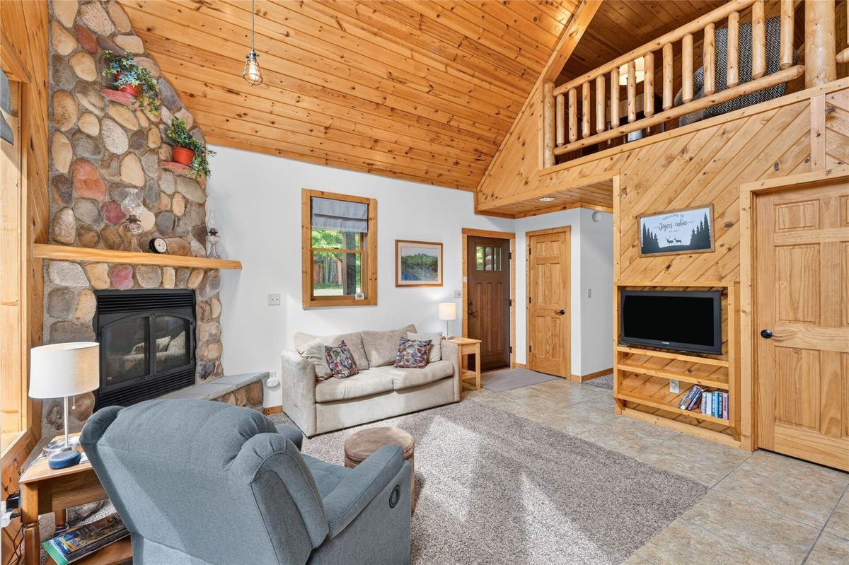 7109 Rainbow Lane, Danbury WI 54830 - Residential house for sale - MLS #1604756 - image15
