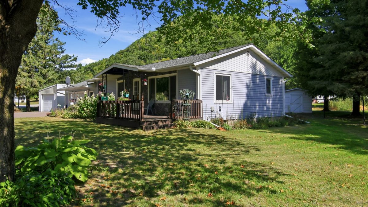 1104 Winter Avenue, Elmwood WI 54740 - Residential house for sale - MLS #1604716 - image3