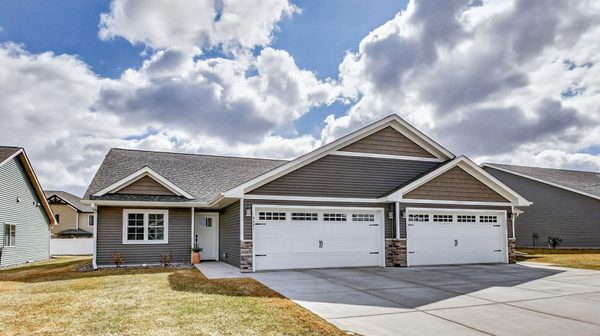 4881 Field Crest Lane Eau Claire WI 54701