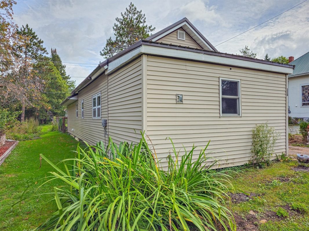 324 Main Street, Granton WI 54436 - Residential house for sale - MLS #1605391 - image2