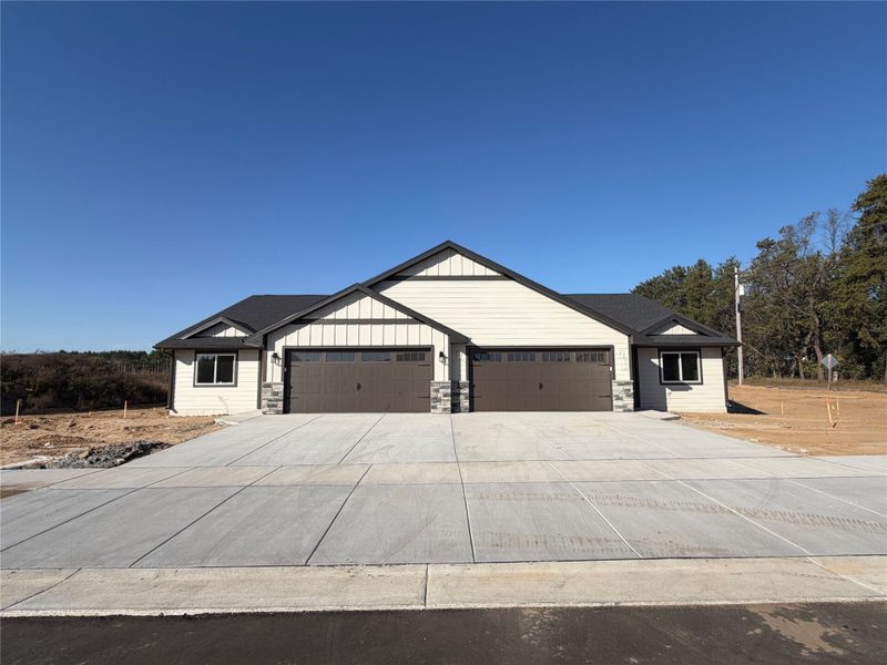5612 Moss Trail