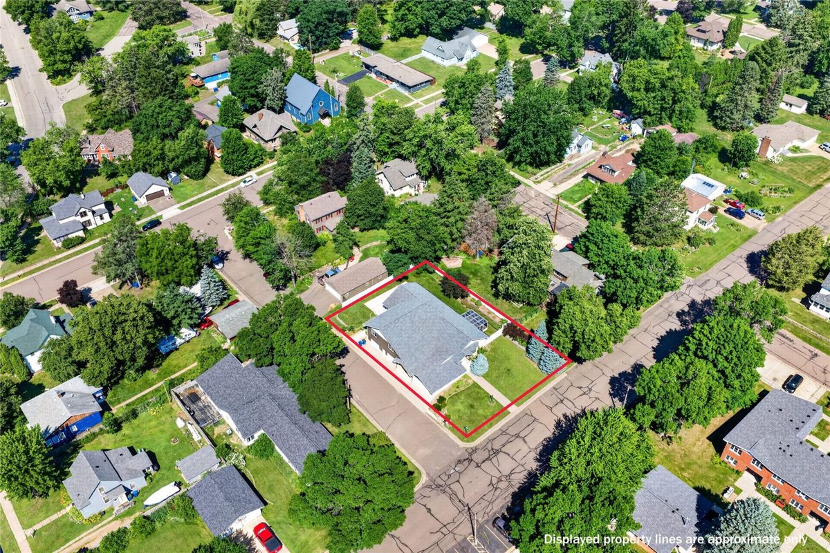 609 Walter Street, Spooner, WI