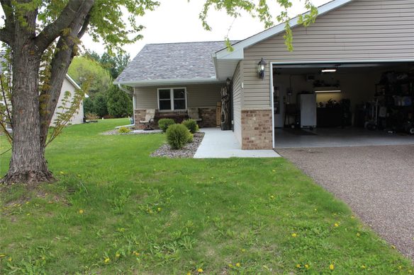 13039 40th Avenue, Chippewa Falls WI 54729 - Residential house for sale - MLS #1600984 - image1