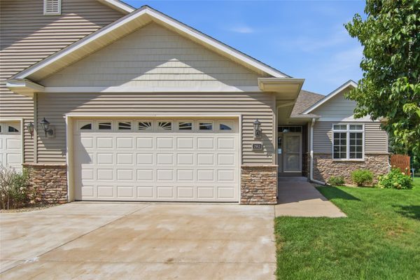 2912 Putnam Glen Place Eau Claire WI 54701