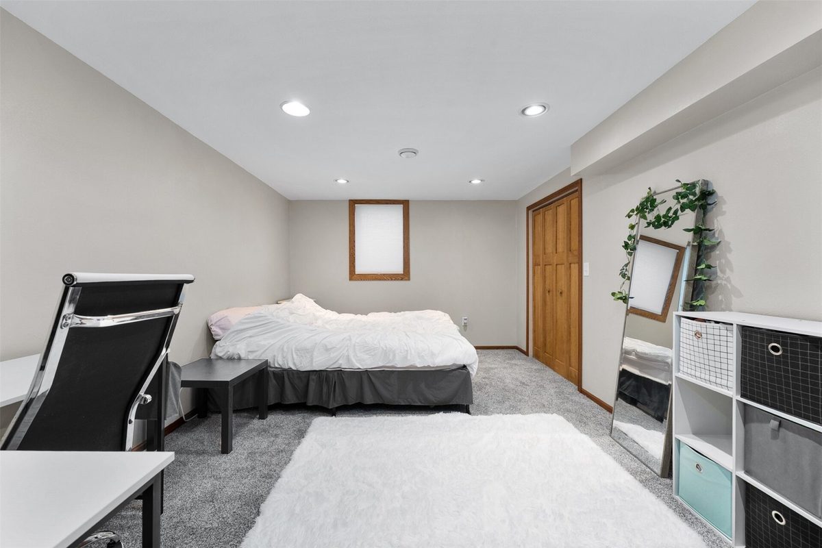 2527 Lynn Avenue Altoona WI 54720 — photo 23