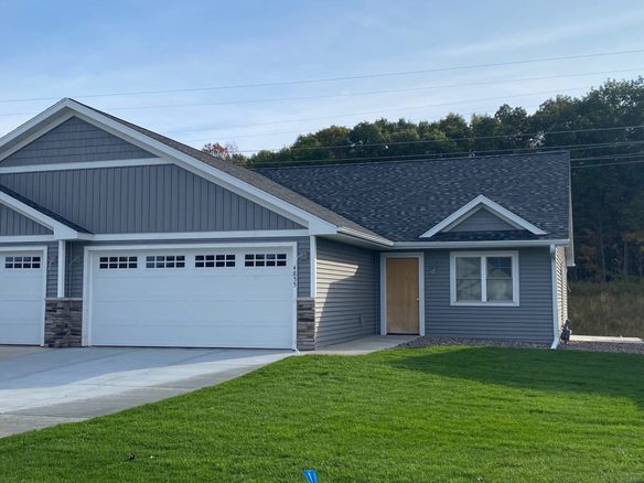 5027 Maple Leaf Path, Eau Claire WI 54703 - Residential house for sale - MLS #1606249 - image1
