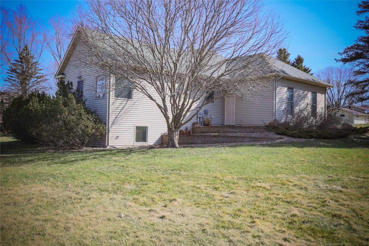 N8889 1031st Street, River Falls, WI