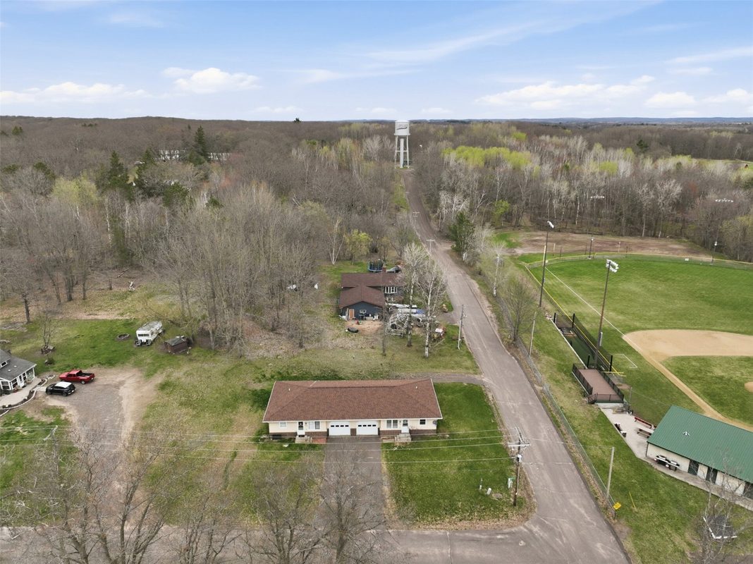 916-918 Michigan Street, Spooner WI 54801 - ResidentialIncome house for sale - MLS #1602379 - image5