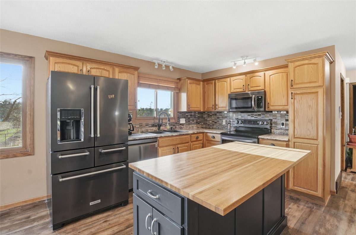 2551 Roberts Court, Altoona WI 54720 - Residential house for sale - MLS #1598276 - image4