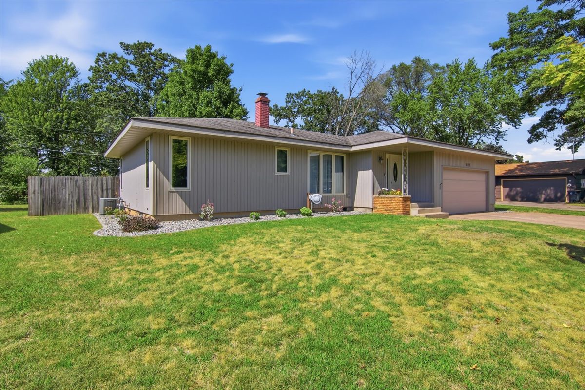 3120 Monroe Street, Eau Claire WI 54703 - Residential house for sale - MLS #1604749 - image2
