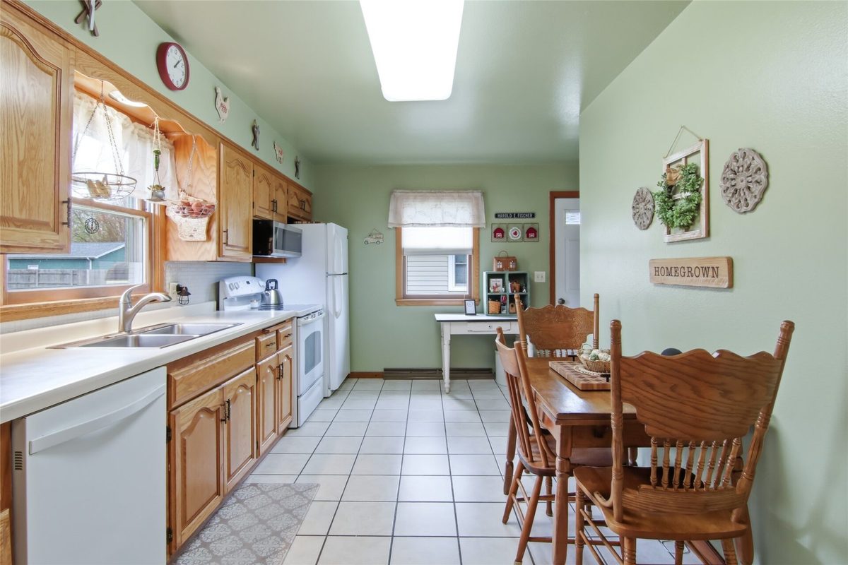 815 E Grant Avenue, Eau Claire, WI — photo 6