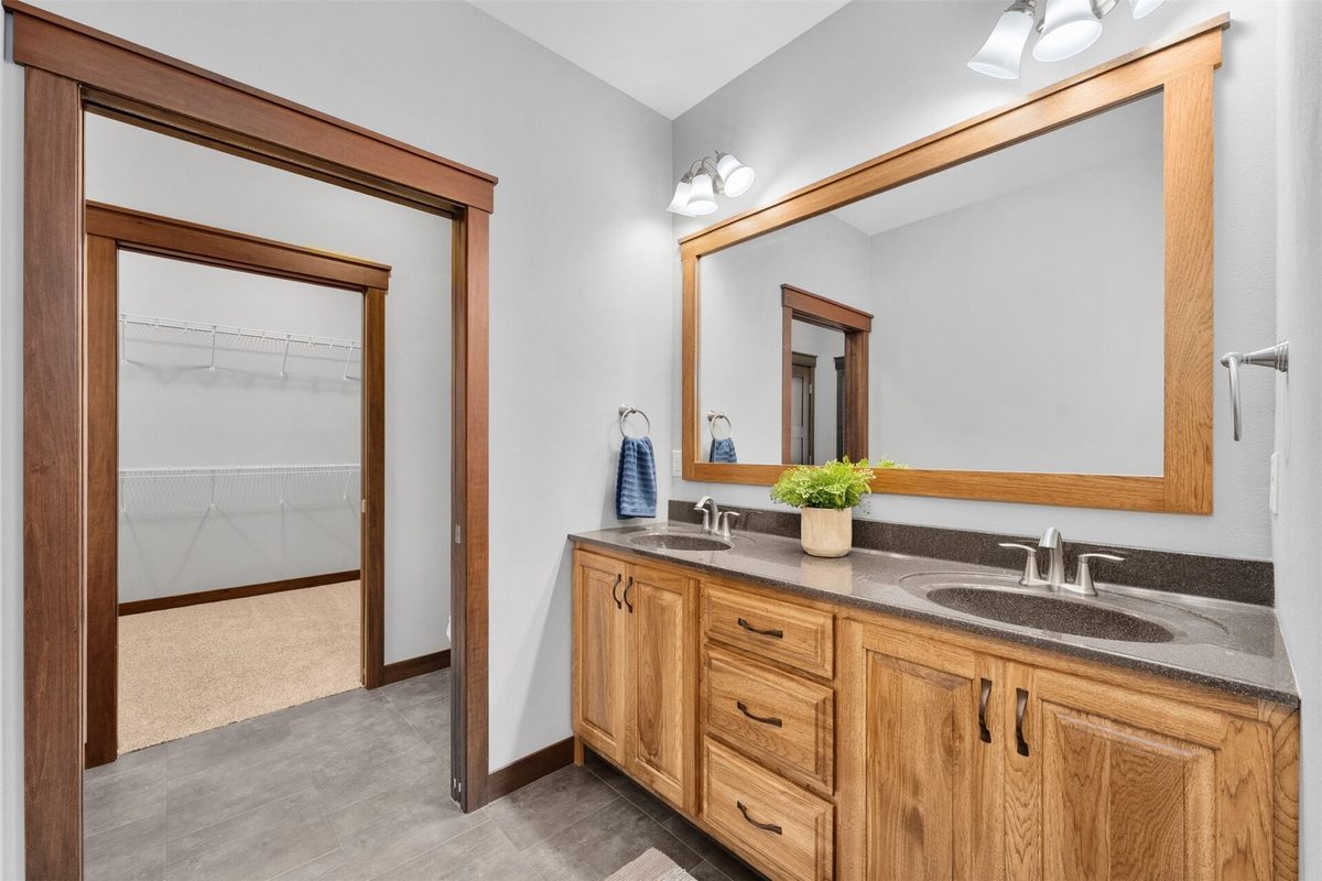 1904 Deblene Lane, Eau Claire WI 54703 - Residential house for sale - MLS #1606176 - image14