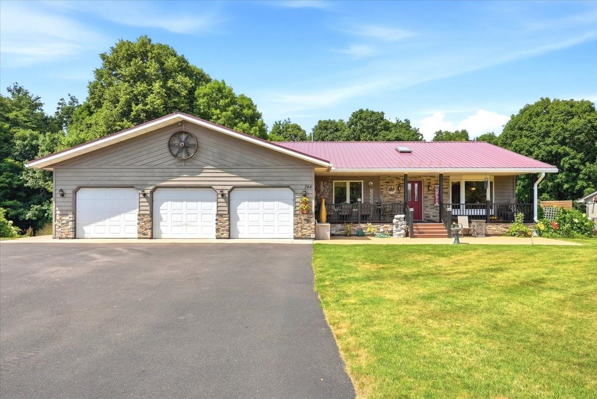 W744 Golfview Drive, Spring Valley WI 54767 - Residential house for sale - MLS #1603461 - image2
