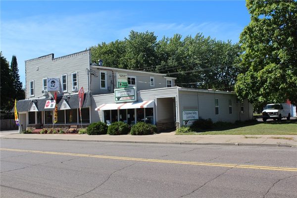704 E Grand Avenue Chippewa Falls WI 54729