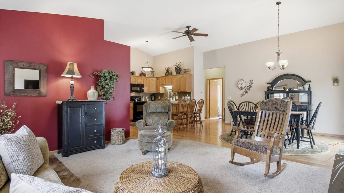 1196 Evergreen Lane, Chippewa Falls WI 54729 - Residential house for sale - MLS #1601298 - image2