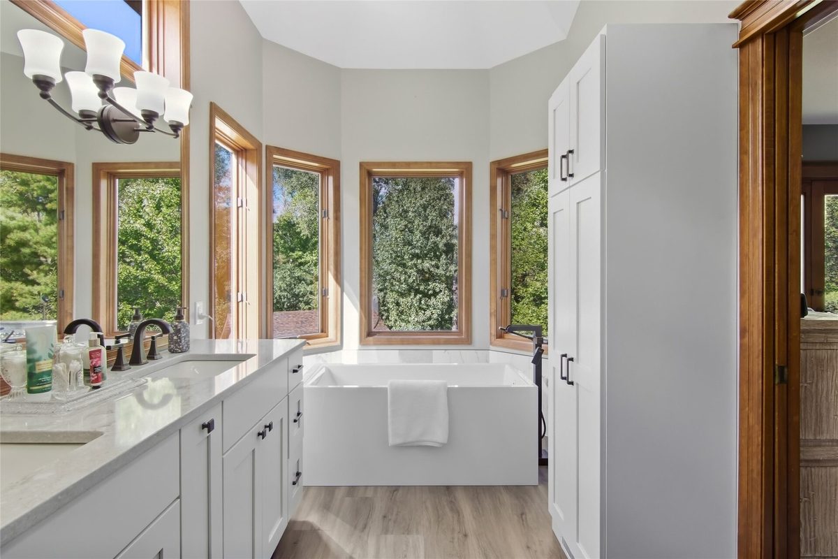 3920 Woodcrest Court, Eau Claire WI 54701 - Residential house for sale - MLS #1605371 - image16