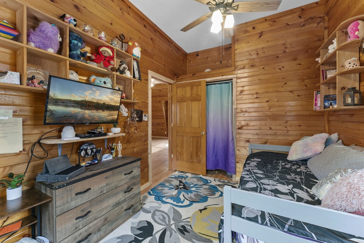 25445 Spaulding Road, Grantsburg, WI
