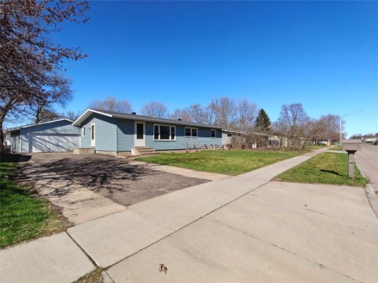 2212 Bartlett Avenue Altoona WI 54720