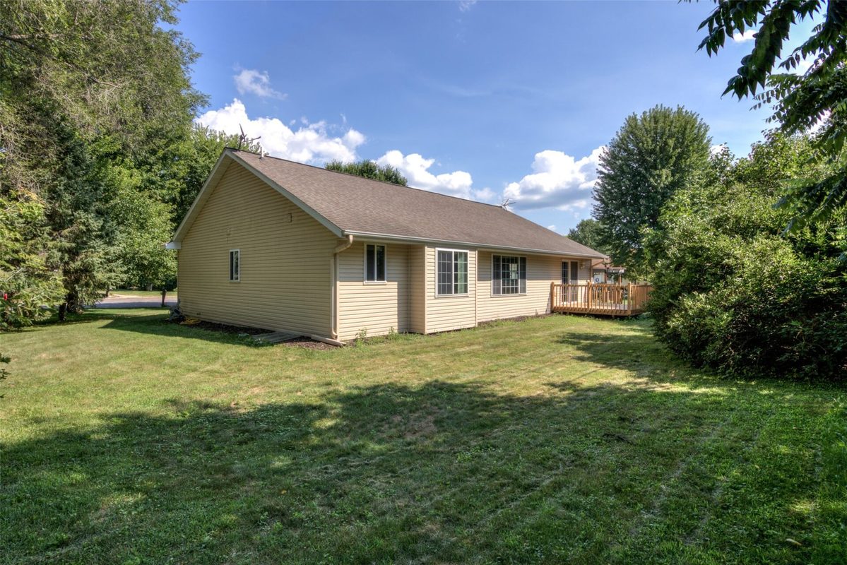 2728 Pine View Road, Eau Claire WI 54703 - Residential house for sale - MLS #1603837 - image38