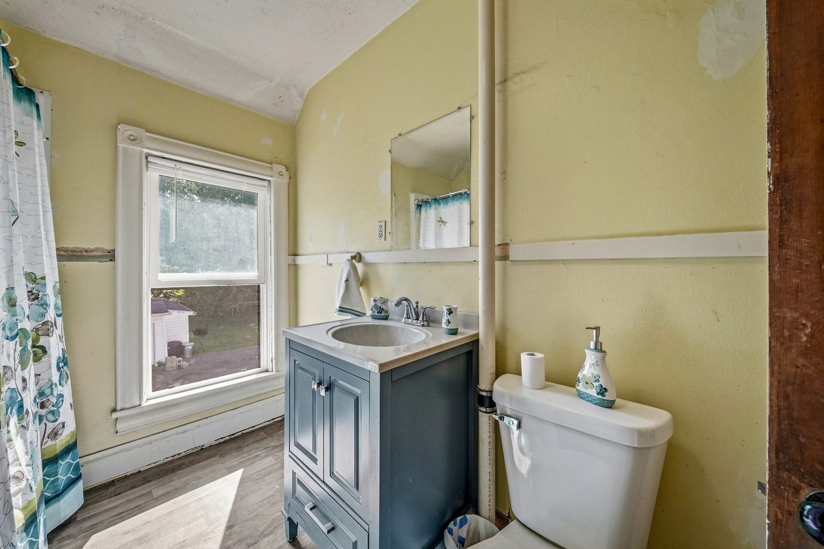 1551 Madison Street, Eau Claire WI 54703 - Residential house for sale - MLS #1604339 - image21