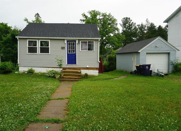 226 S Grant Street Ellsworth WI 54011 - image1