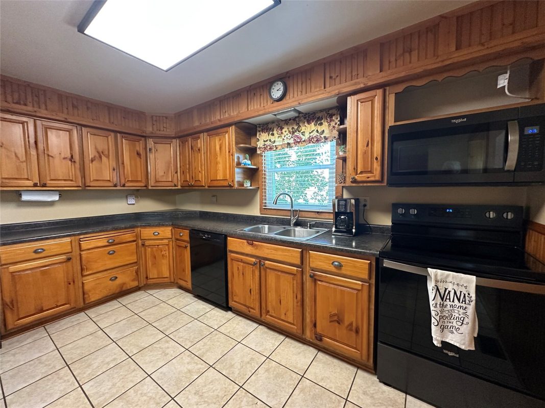 E910 Cedar Road, Eau Claire WI 54701 - Residential house for sale - MLS #1603236 - image17