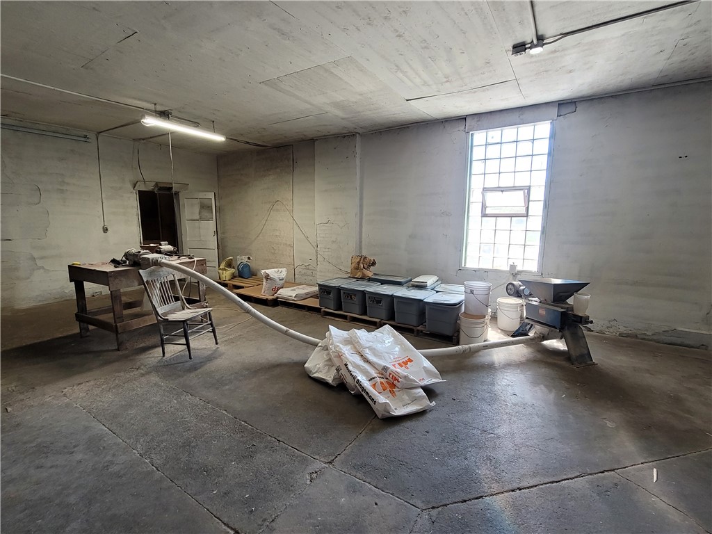 234 W Dallas Street Dallas WI 54733 — photo 9